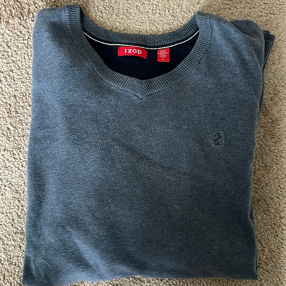 Izod Men’s V Neck Sweater Medium Blue